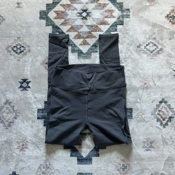 Lululemon Pants - Lululemon Leggings Gray Womens 8 Striped On Legs Gym Activewear Yoga Workout